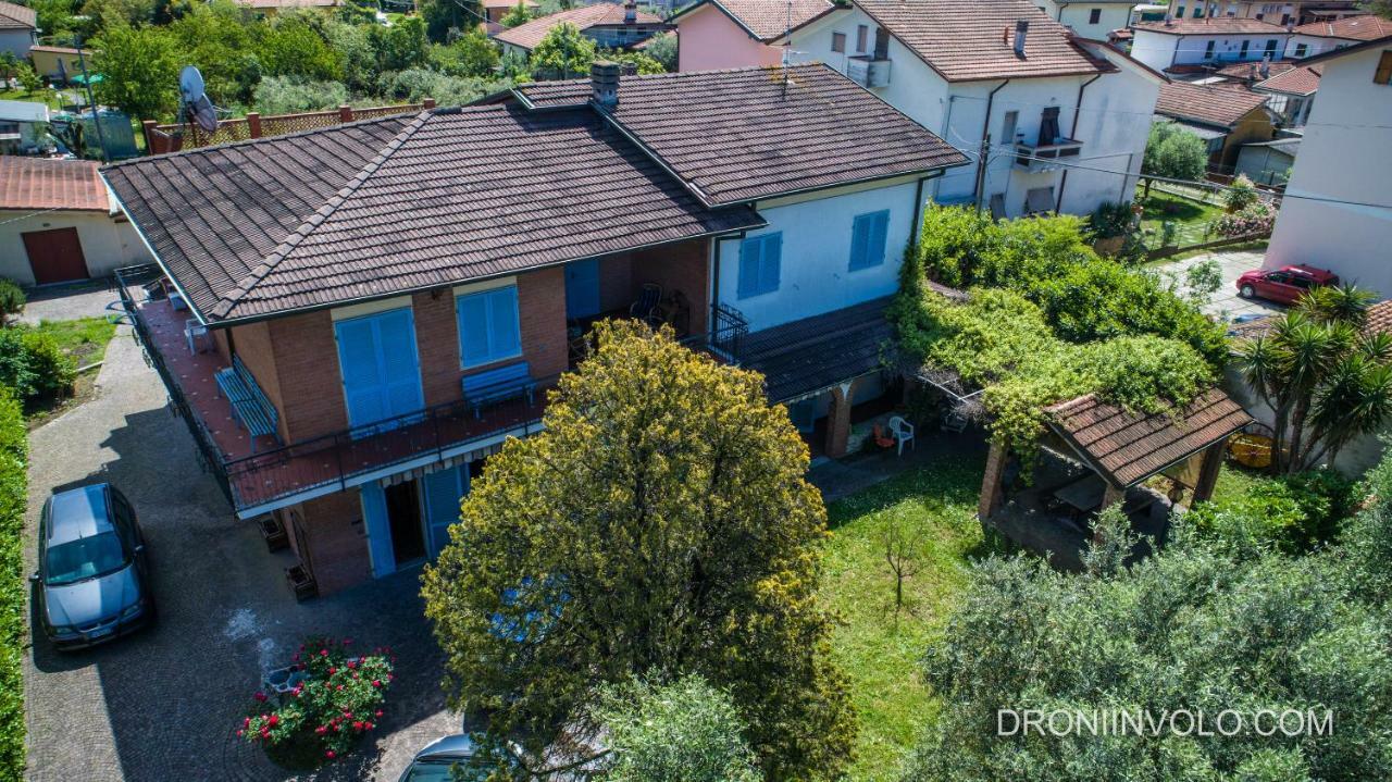Casa Degli Zii Appartamento Guido Luni Exterior foto